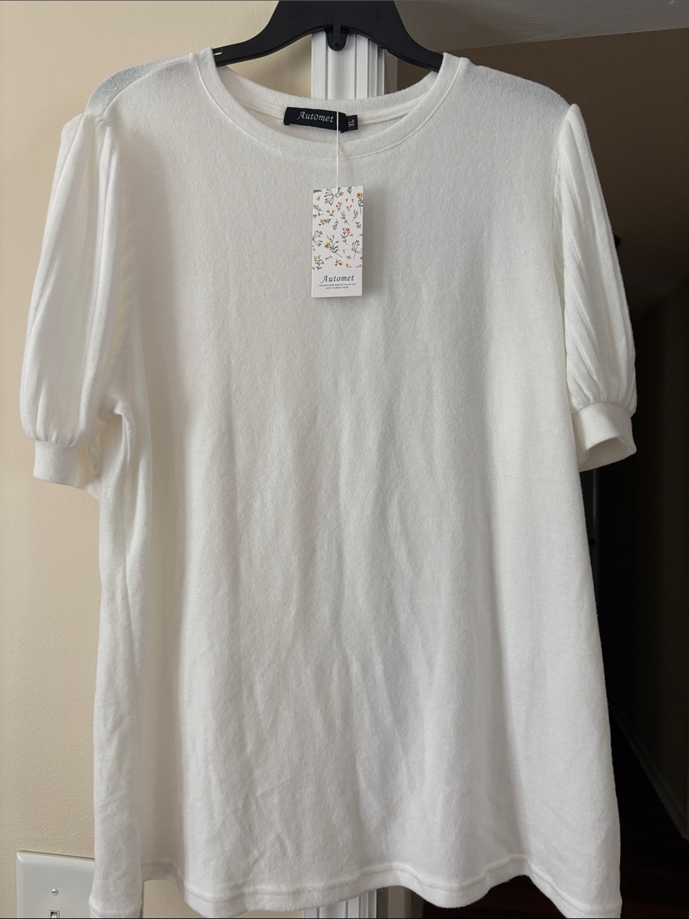 White Puff Sleeve Knit Top